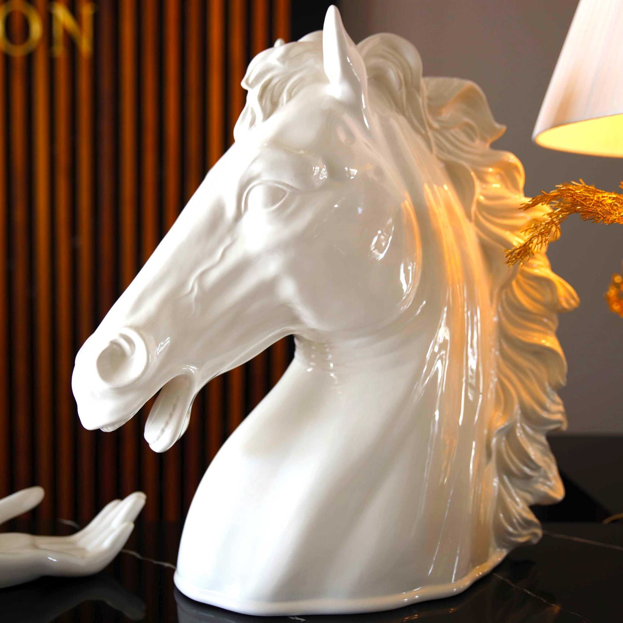 Statue Decorative
